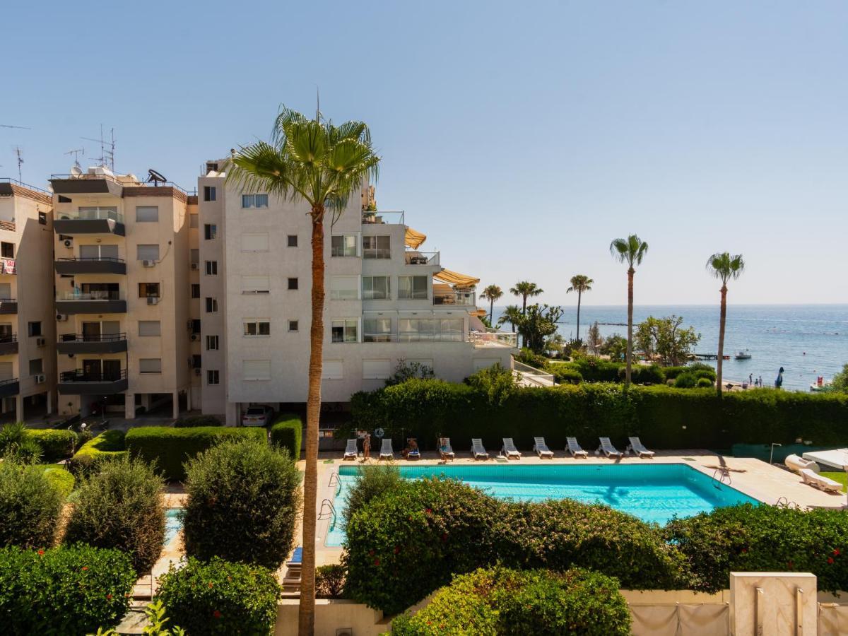 Sanders Ermitage On The Beach - Delightful 1-Bedroom Apartment With Sea View 利马索尔 外观 照片