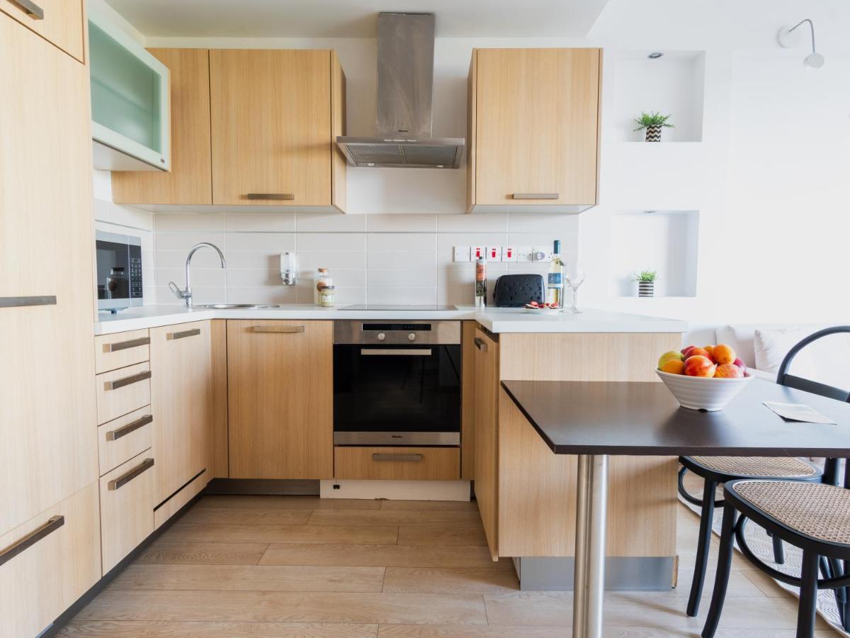 Sanders Ermitage On The Beach - Delightful 1-Bedroom Apartment With Sea View 利马索尔 外观 照片
